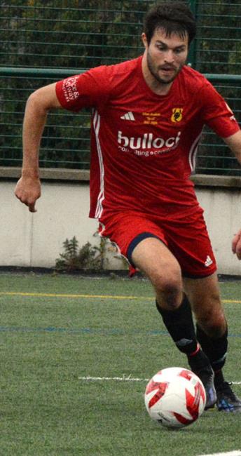 James Hinchliffe scored to help Carew to a crucial win